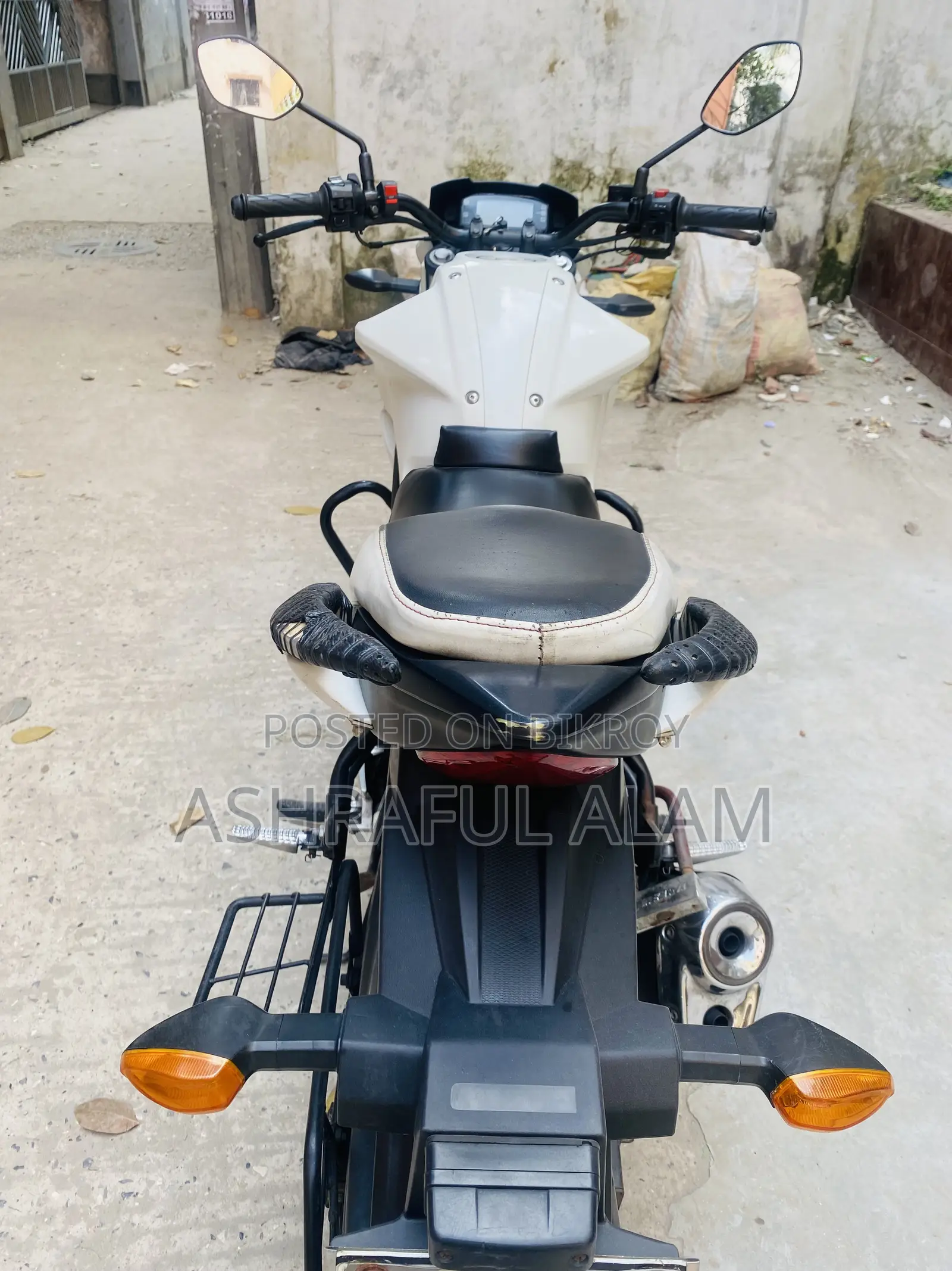 Suzuki Gixxer 2015 White