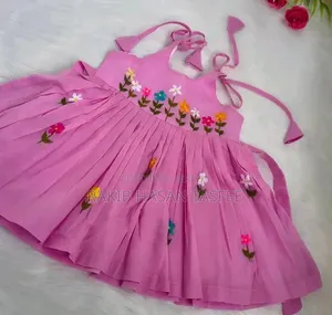 Sabiha Collection
Size: 1-3 Years
Fabric: Cotton, Handwork