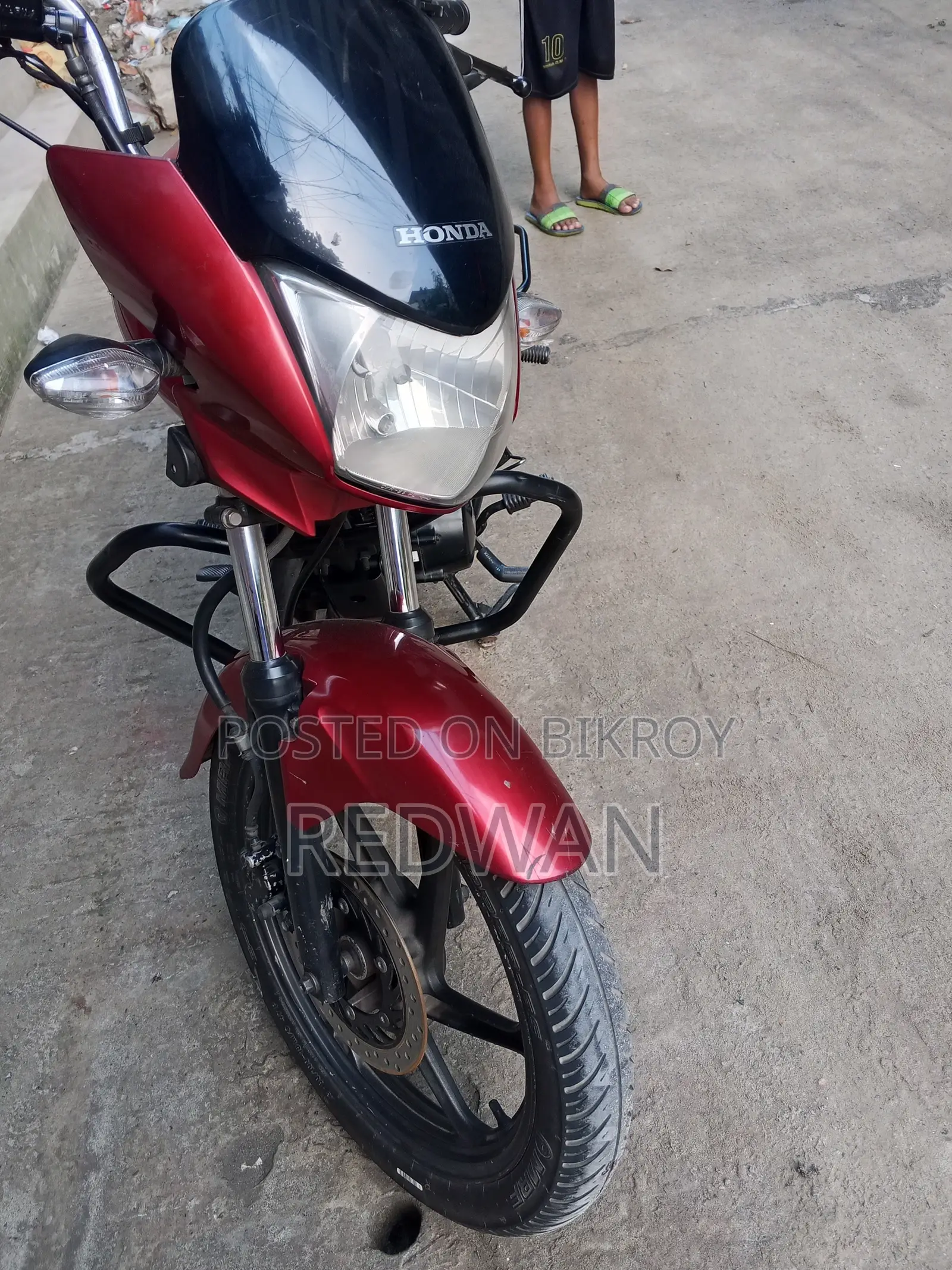 Honda CB 2018 Red