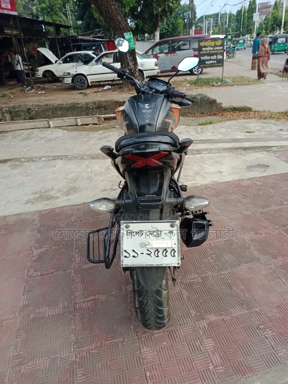 হোন্ডা হর্নেট ২.০ ২০১৯ কালো