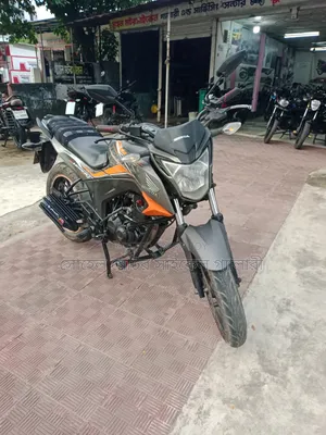হোন্ডা হর্নেট ২.০ ২০১৯ কালো