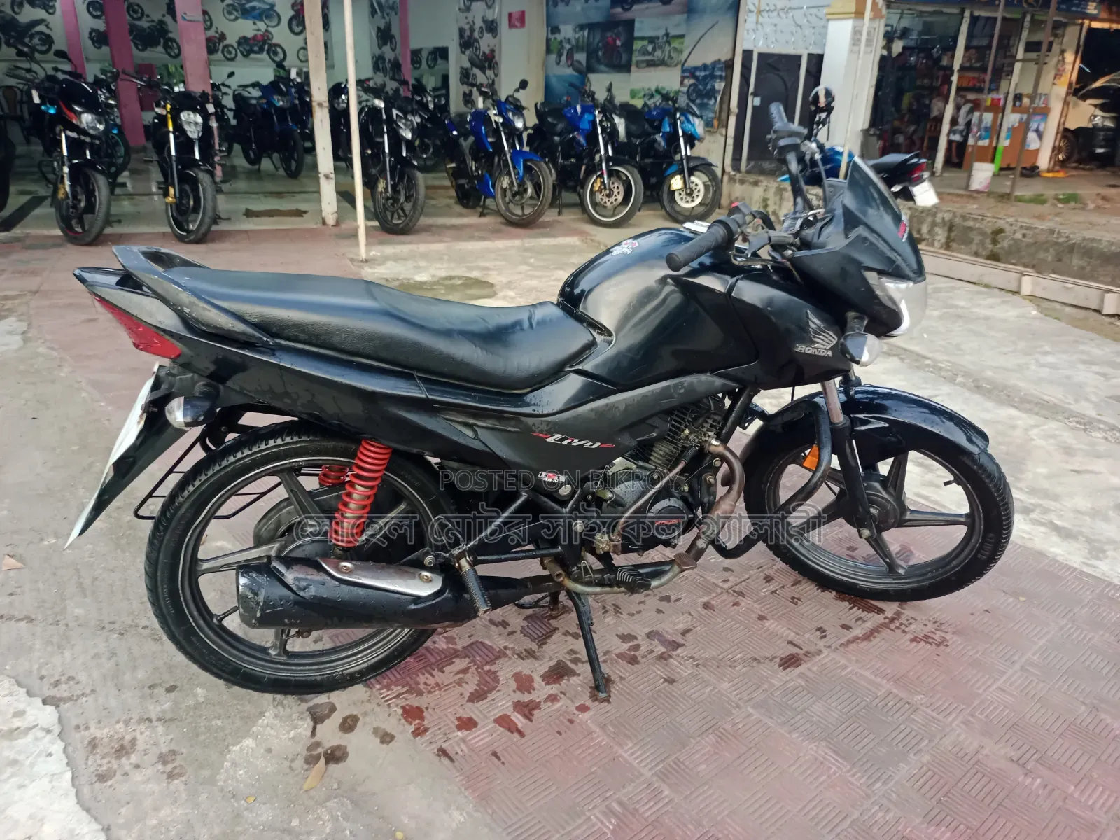 হোন্ডা লিভো ২০১৯ কালো