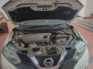Nissan X-Trail 2.0 Hybrid Front-Wheel Drive 2016 Pearl