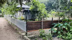 এই জমিটা বিক্রি হবে