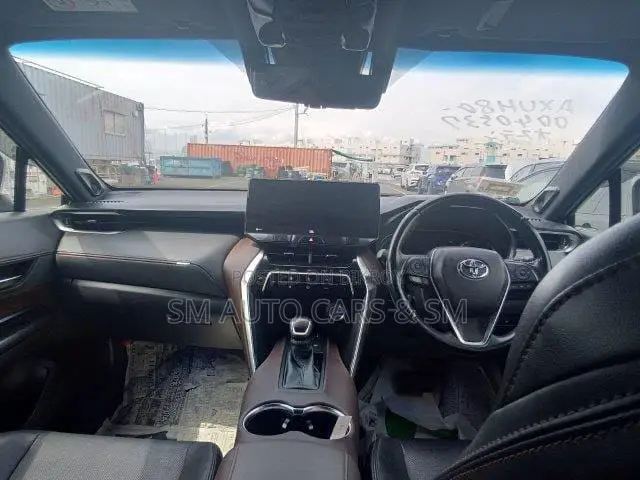 Toyota Harrier 2.5 Hybrid 2021 Black