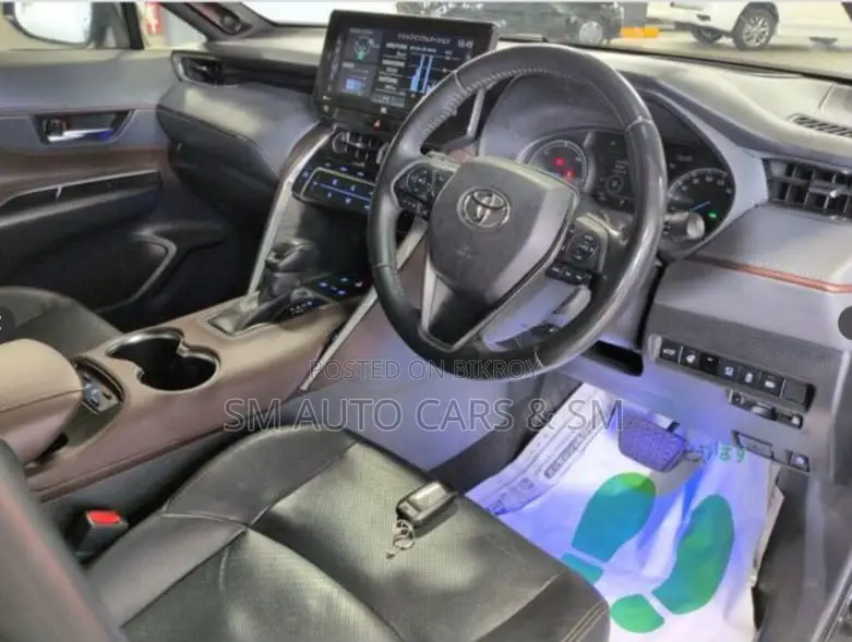 Toyota Harrier 2.5 Hybrid 2021 Black
