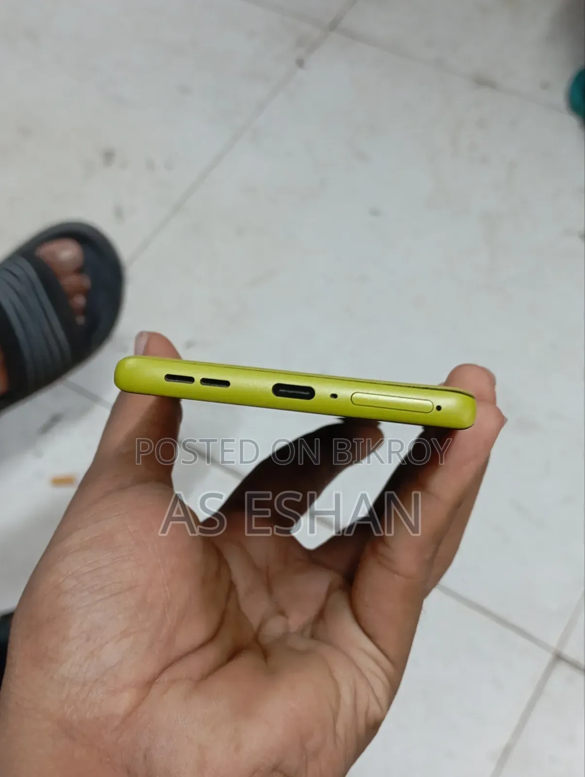 মোটোলোরো মোটো জি৮৫ ১২৮ জিবি হলুদ