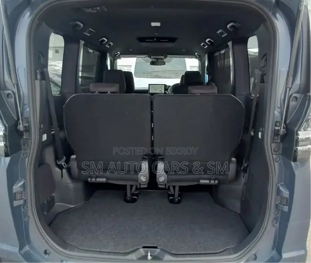 Toyota Voxy Hybrid S-G 2WD 7-Seater 2023 Gray