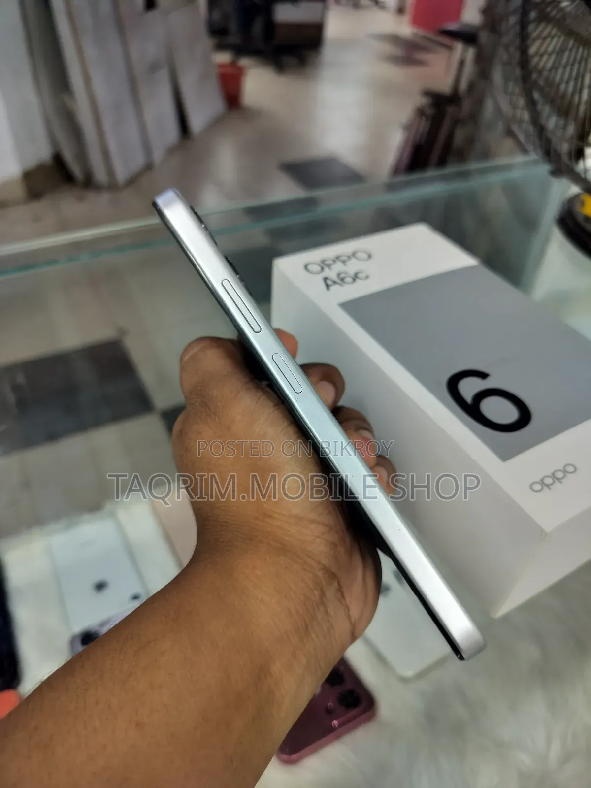 অপো ৬৪ জিবি সাদা