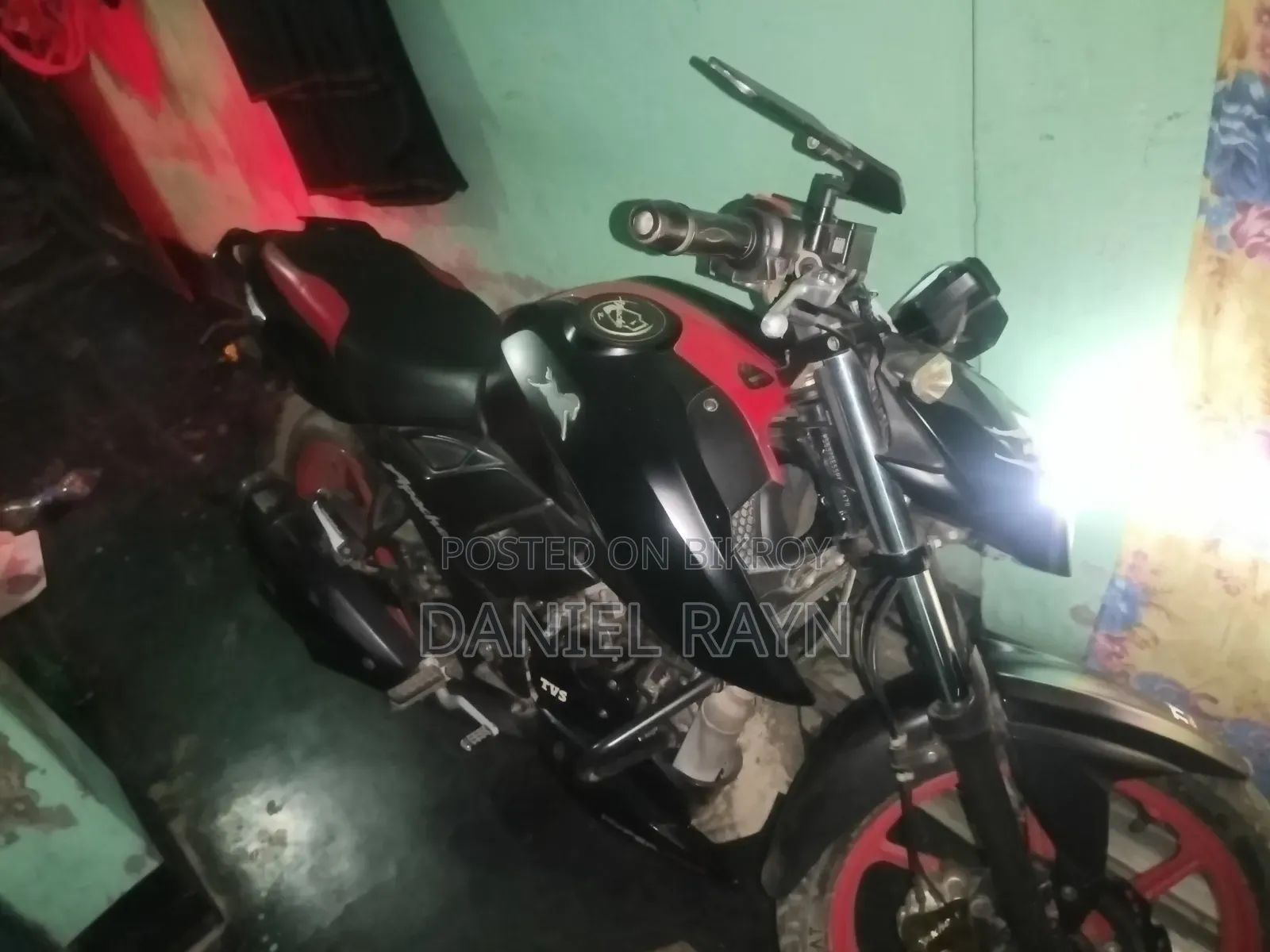 TVS Apache RTR 160 4V Fi 2024 Black