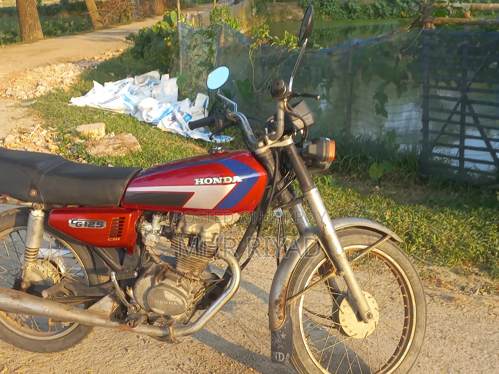হোন্ডা সিজি ১২৫ ২০০২ লাল