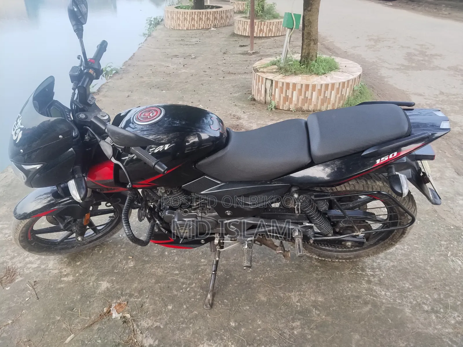New Bajaj Pulsar 150 2021 Black