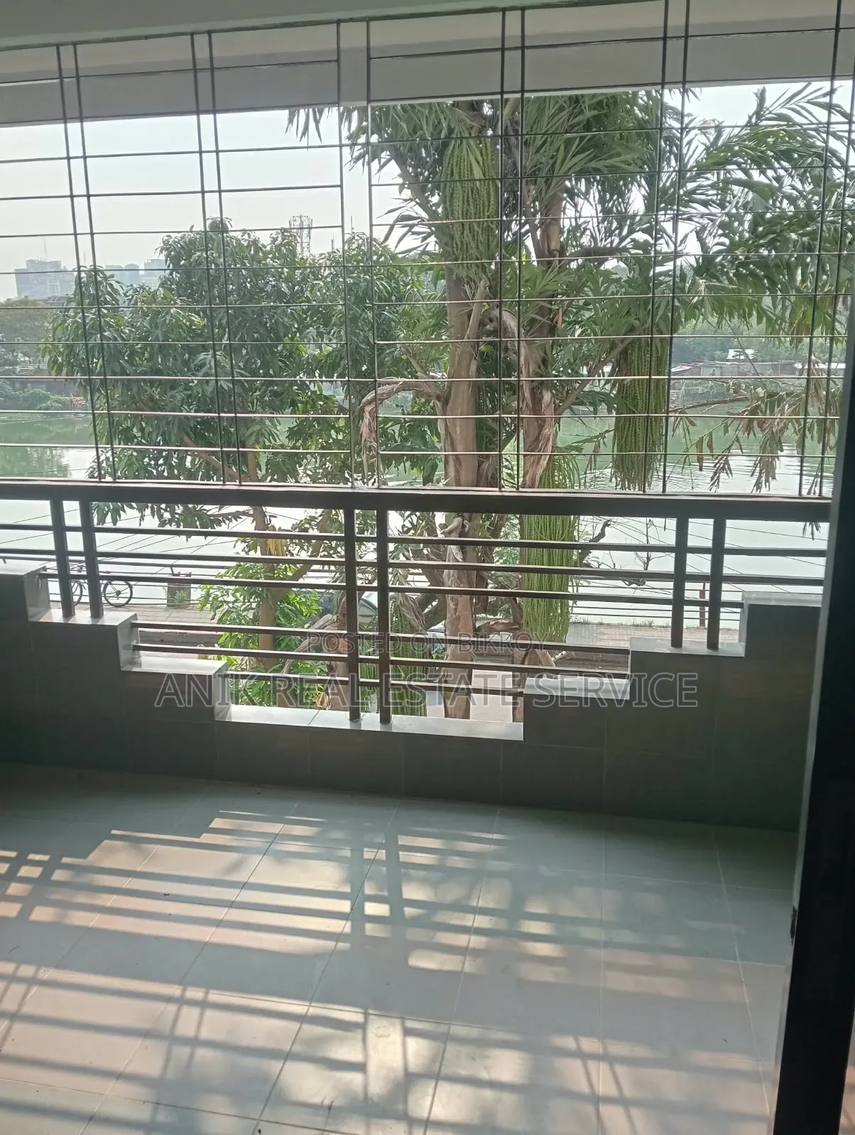 গুলশানের অনিক রিয়েল এস্টেটে ৩ বেডরুমের অ্যাপার্টমেন্ট ভাড়ার জন্য