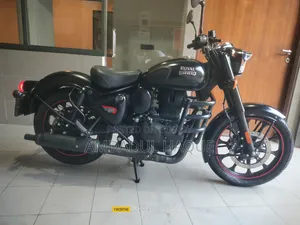 Royal Enfield Classic 350 2025 Black