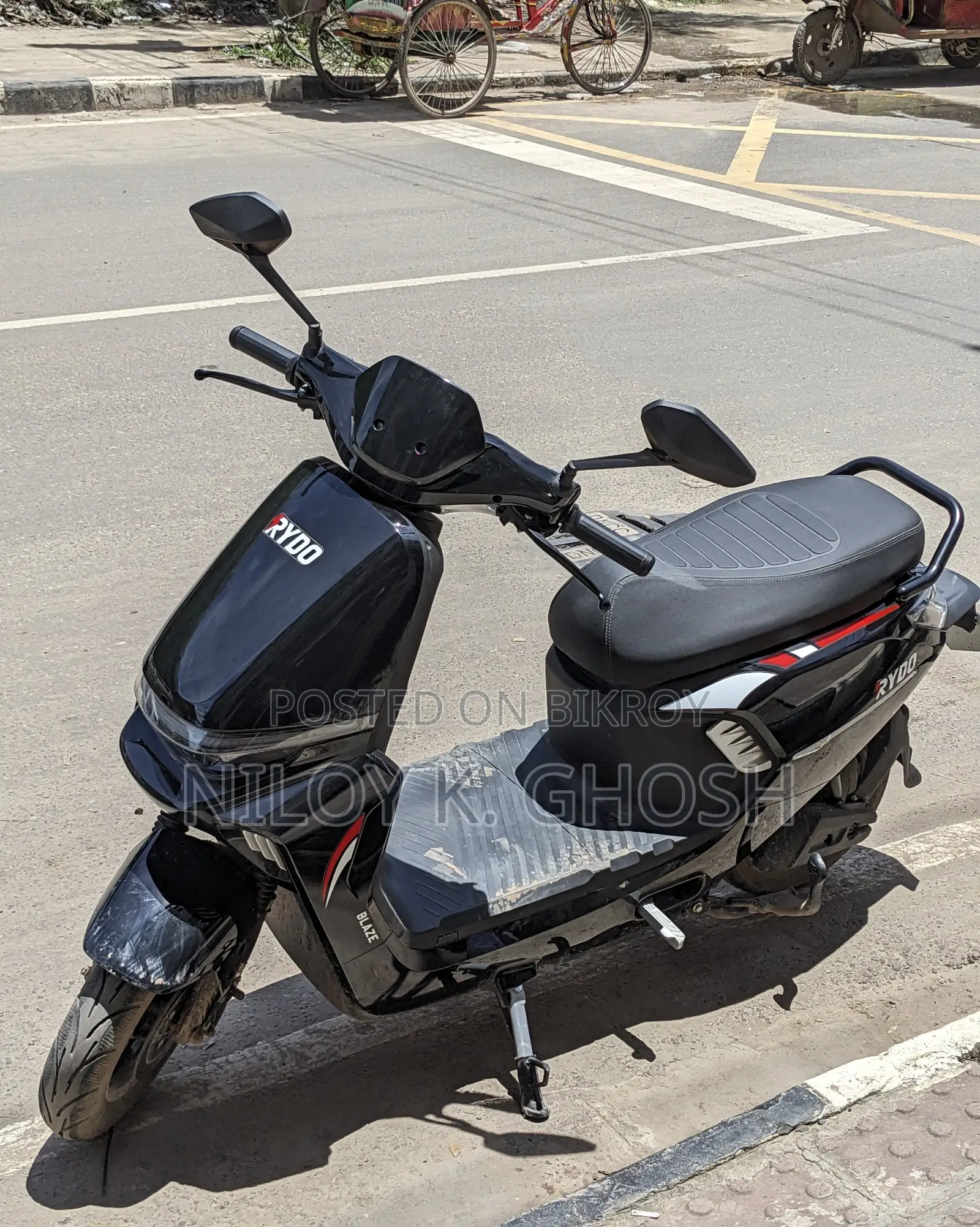 মোটরসাইকেল ২০২৬ কালো