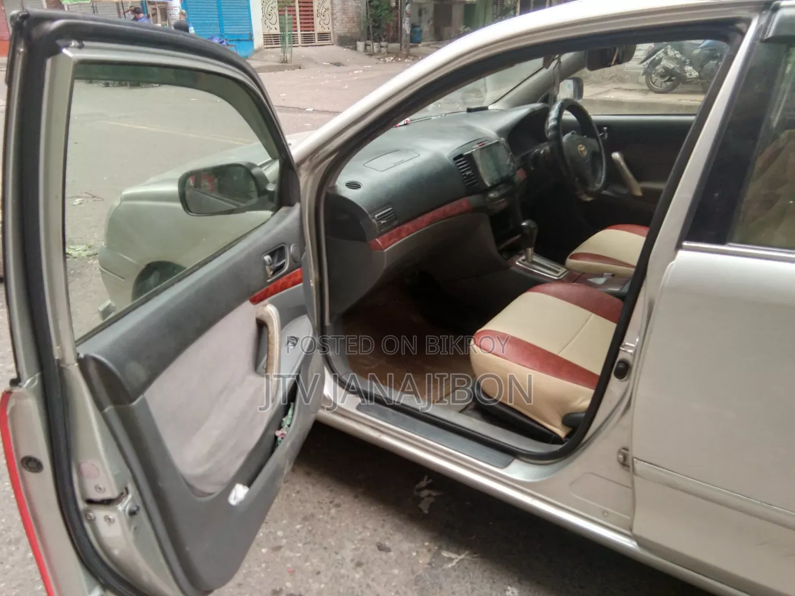 টয়োটা প্রমিও ২০০৩ সিলভার