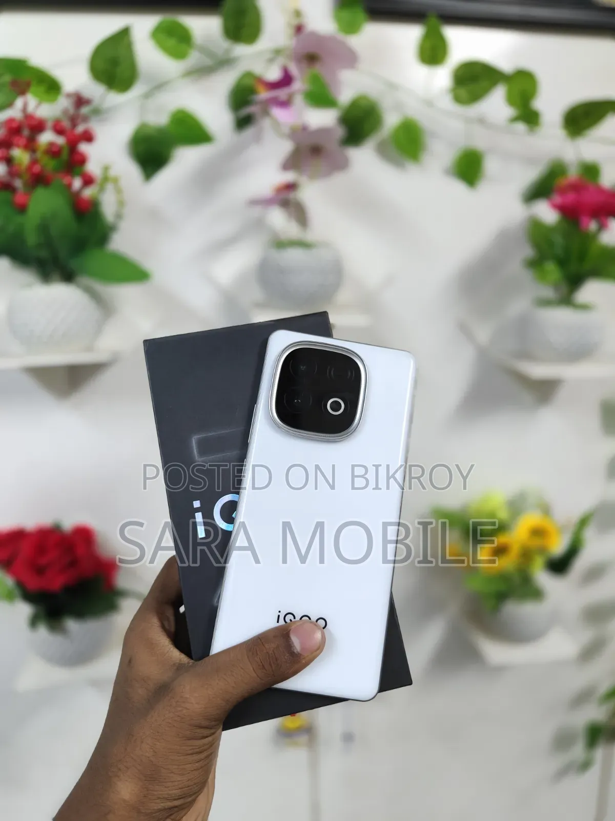 Vivo iQOO Z10 Turbo+ 256 GB সাদা