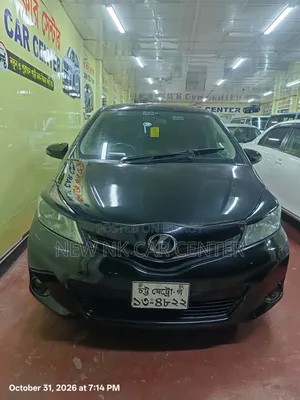Toyota Vitz 2012 Black