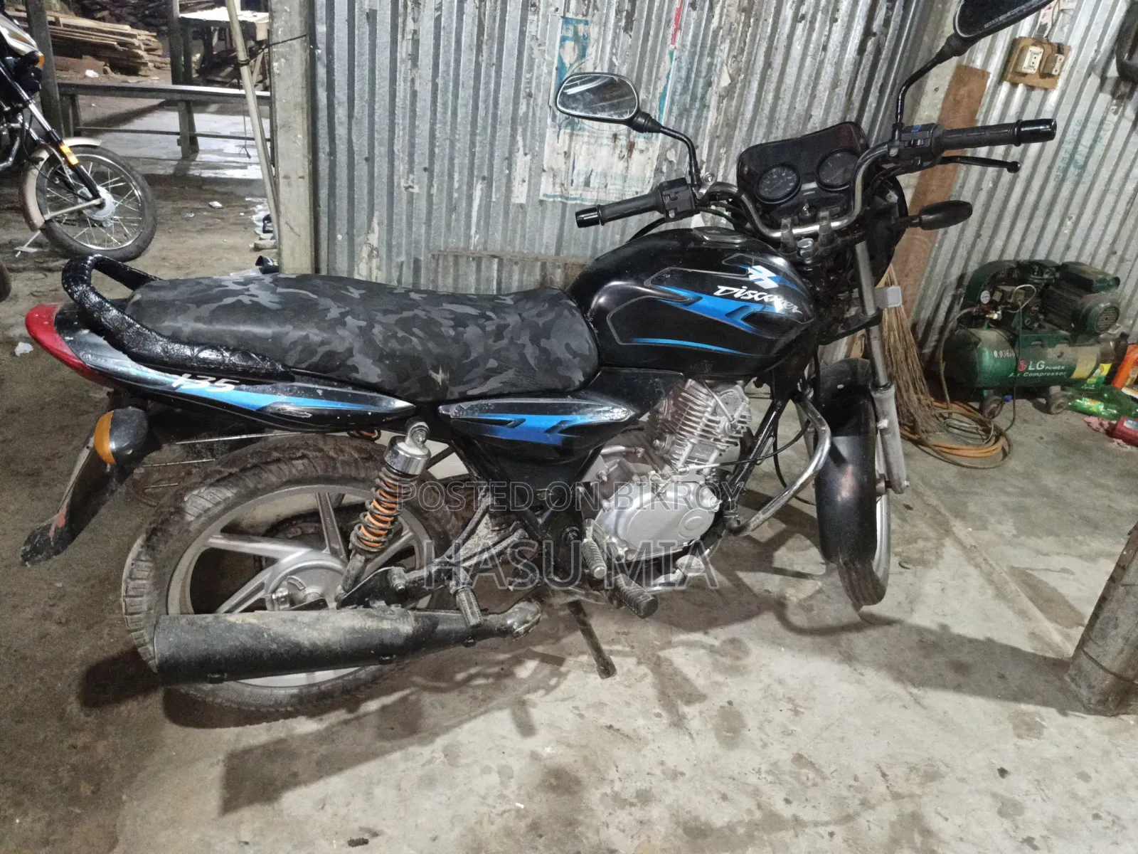 Bajaj Discover 135 2012 Black