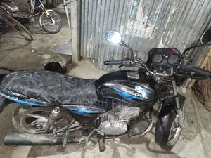 Bajaj Discover 135 2012 Black