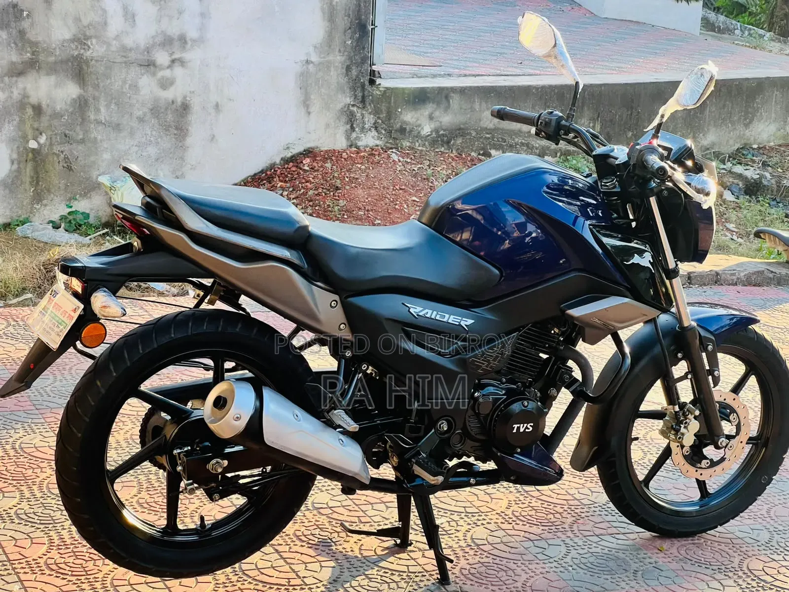 New TVS Raider 125 2024 Blue