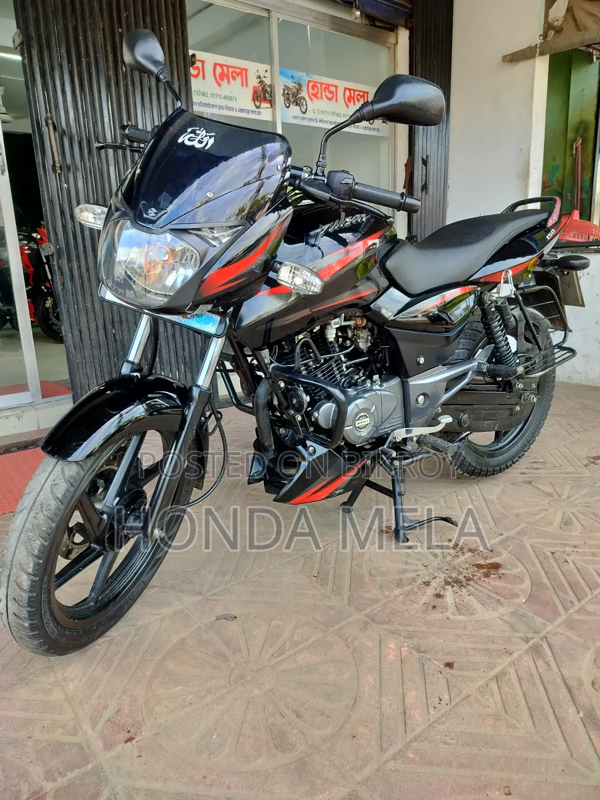 বাজাজ পালসার ১৫০ ২০২০ কালো