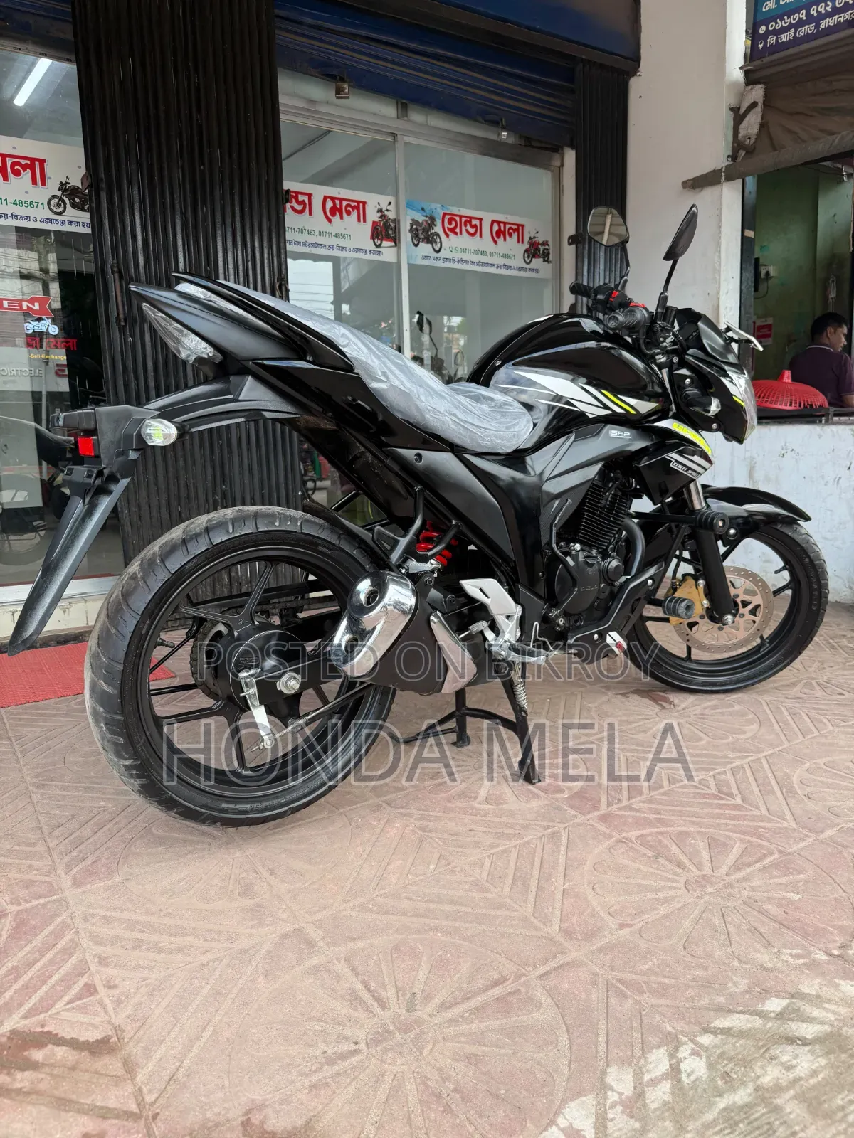 Suzuki Gixxer 2025 Black