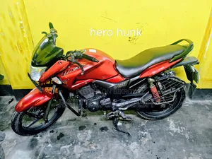 হিরো হাংক ২০১৮ লাল