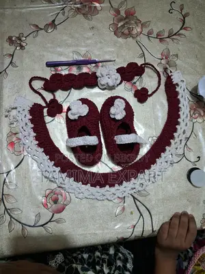 বাচ্চাদের কুশিকাটার জুতা হেয়ার ব্যান্ড