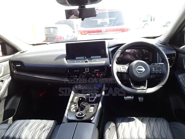 Nissan X-Trail 2023 Red