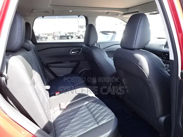 Nissan X-Trail 2023 Red