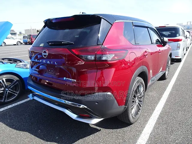 Nissan X-Trail 2023 Red