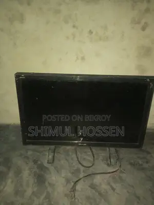 Walton 24 Inch LED TV Display Damaged for Parts WCT2404B