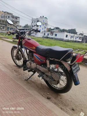 হোন্ডা সিজি১১০ ২০১১ রেড