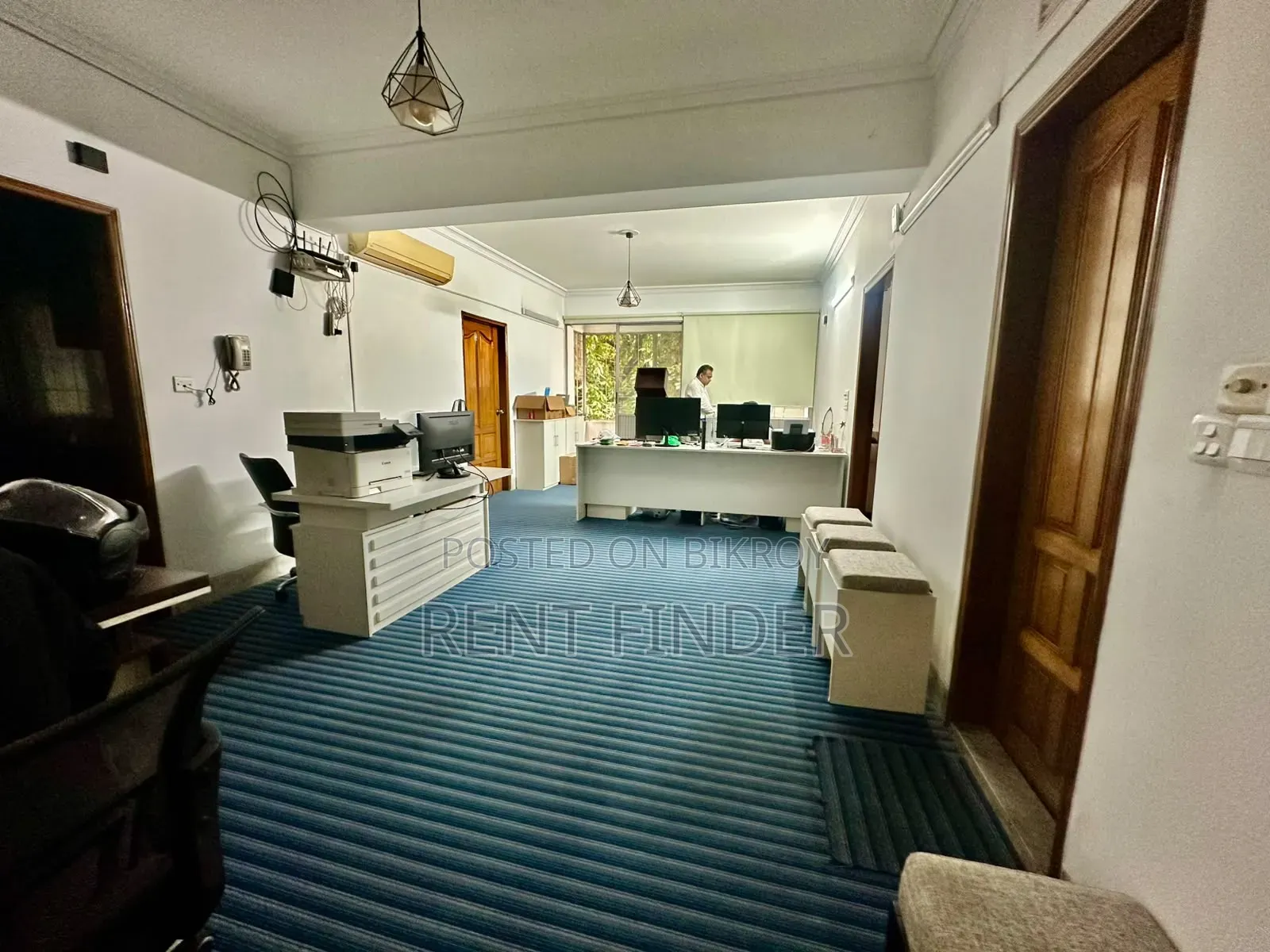 Luxury Semi Furnished Office