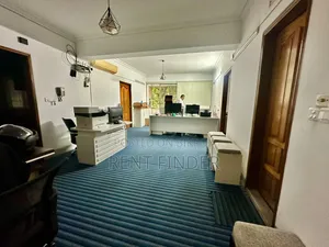 Luxury Semi Furnished Office