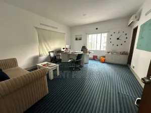 Luxury Semi Furnished Office