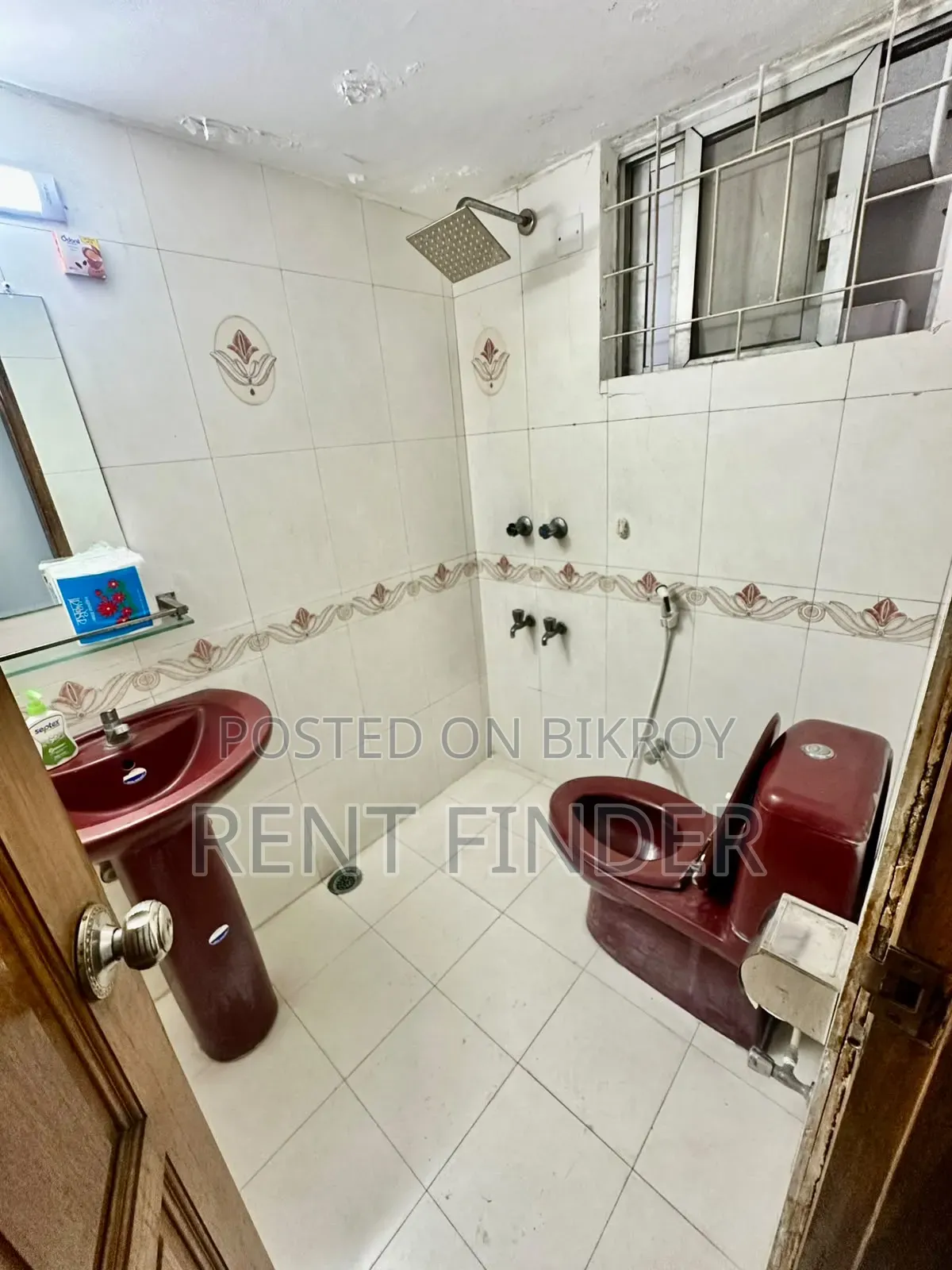 Luxury Semi Furnished Office