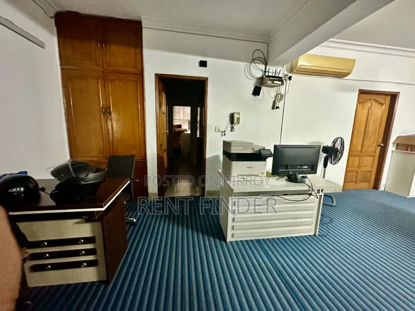 Luxury Semi Furnished Office