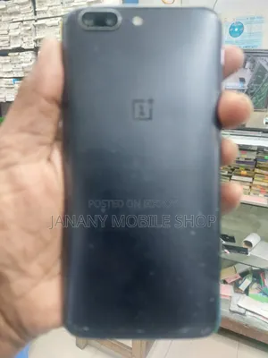 OnePlus 5 64 GB Black