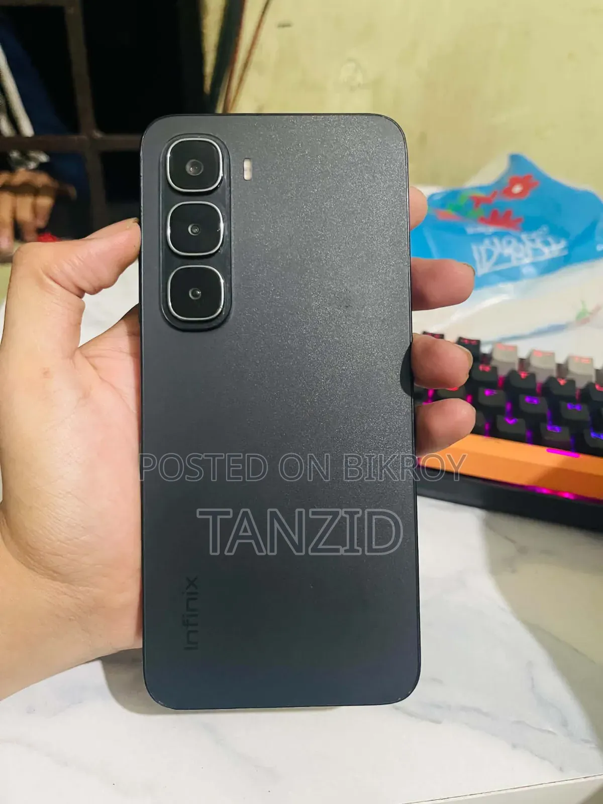 ইনফিনিক্স হট ৬০আই ২৫৬ জিবি ব্ল্যাক
