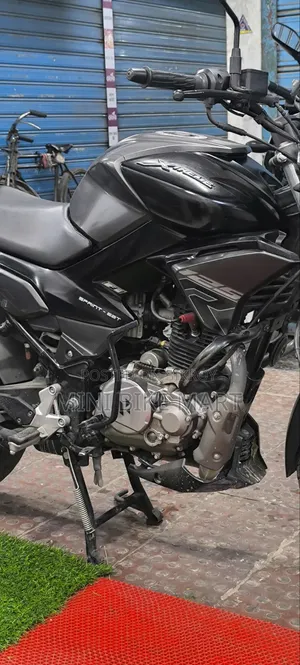 Hero Xtreme 125R 2025 Black
