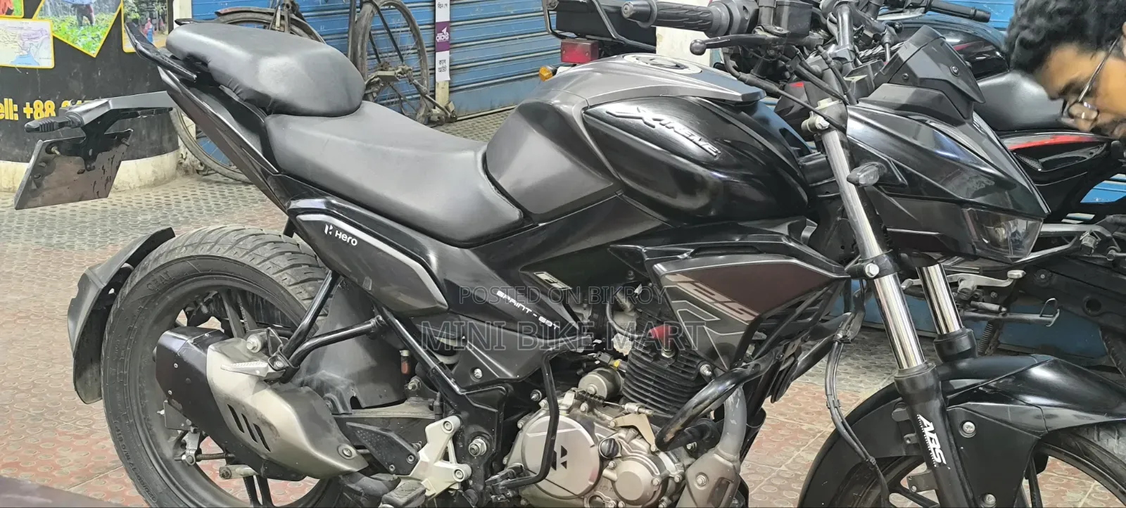 Hero Xtreme 125R 2025 Black