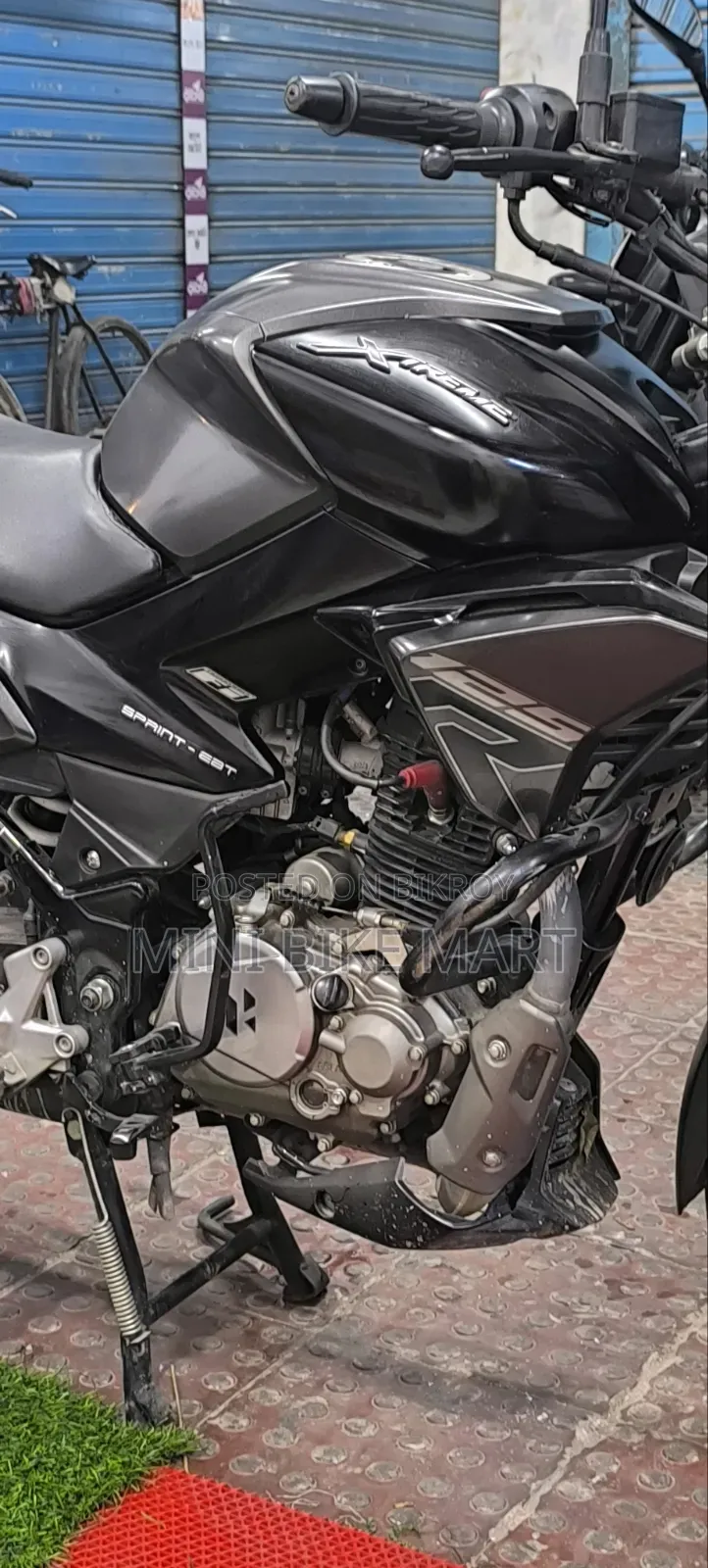 Hero Xtreme 125R 2025 Black