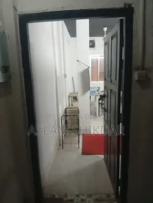 অফিস স্পেস কমার্শিয়াল ভাড়ার জন্য