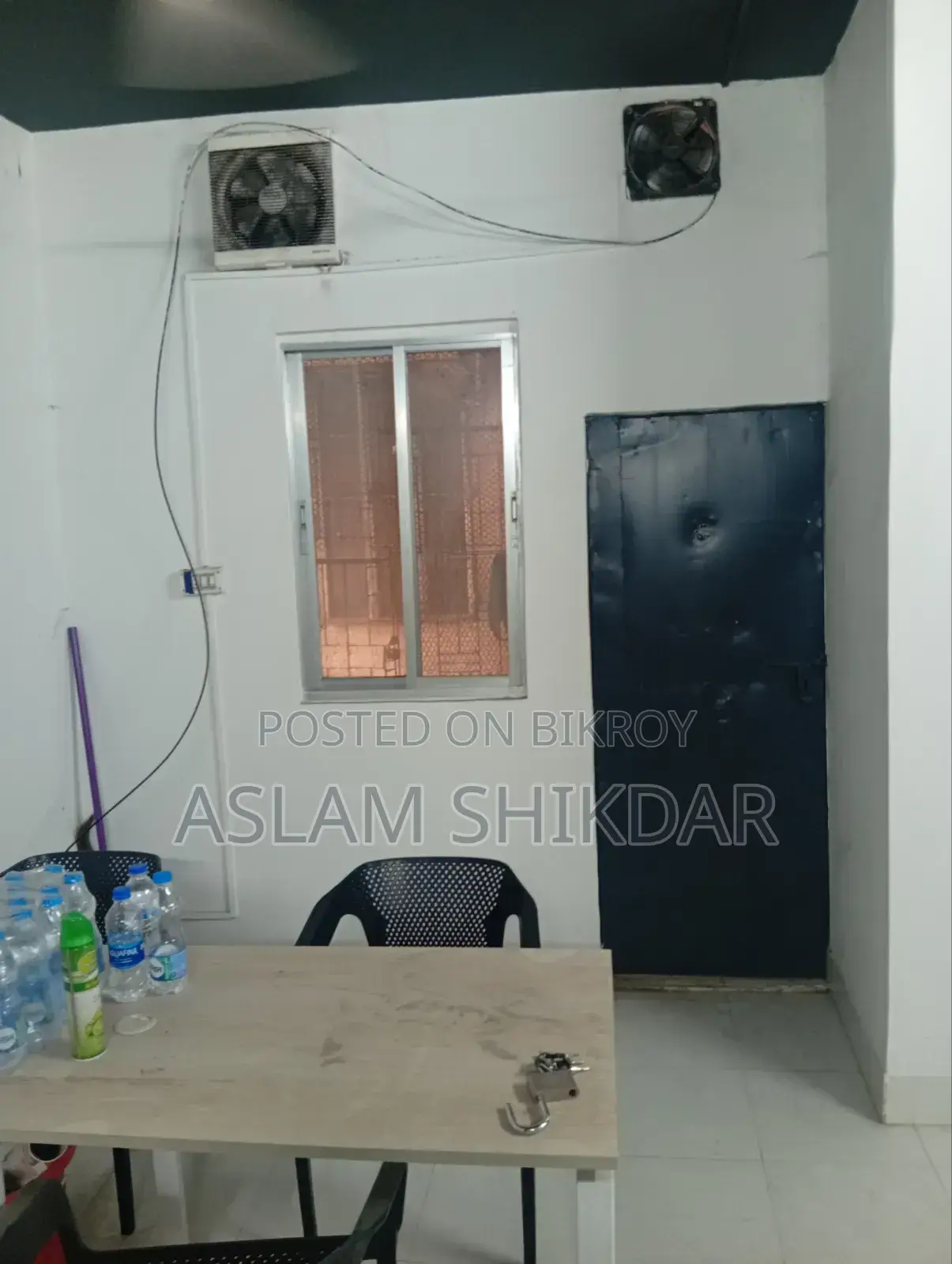 অফিস স্পেস কমার্শিয়াল ভাড়ার জন্য