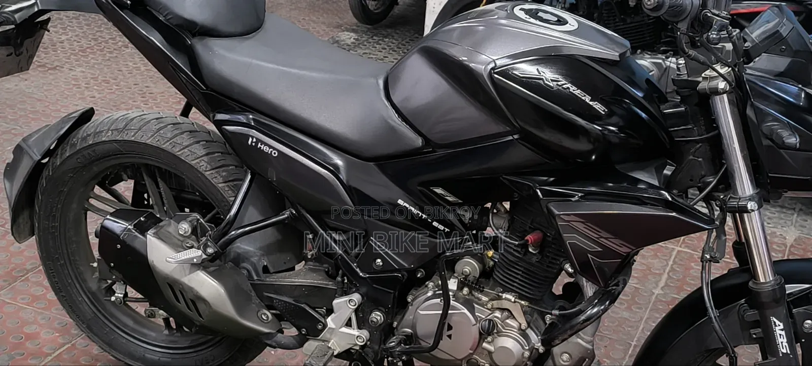 Hero Xtreme 125R 2025 Black