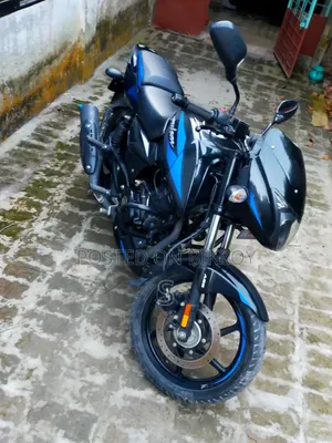 Bajaj Pulsar 150 2025 Blue