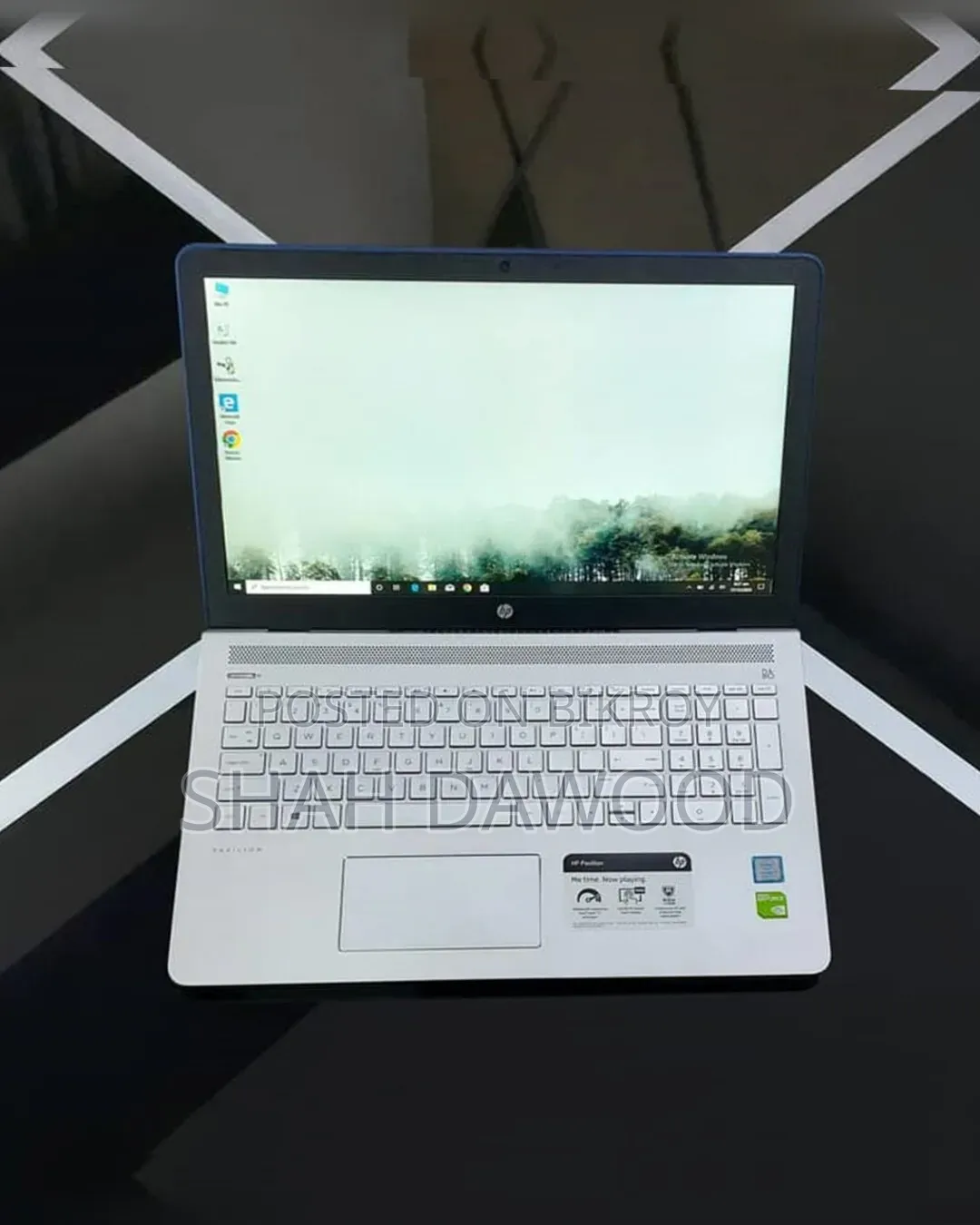 Laptop Microsoft Surface Laptop SE 8GB Intel Celeron SSD 128GB