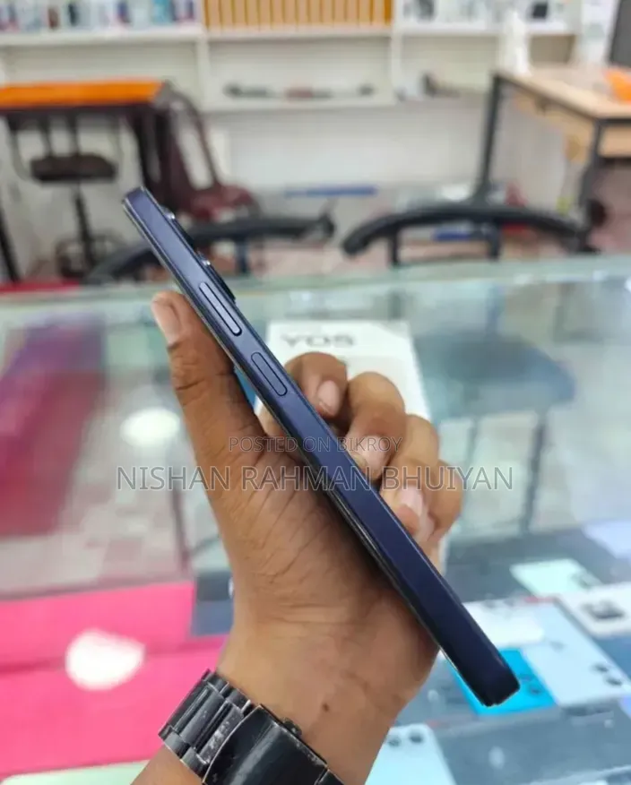 নতুন ভিভো ওয়াই০৫ ১২৮ জিবি ব্লু